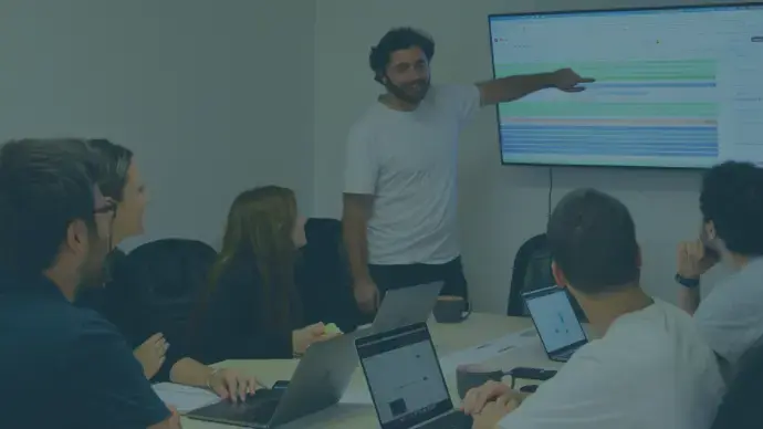 employe presente la solution employe presente la solution