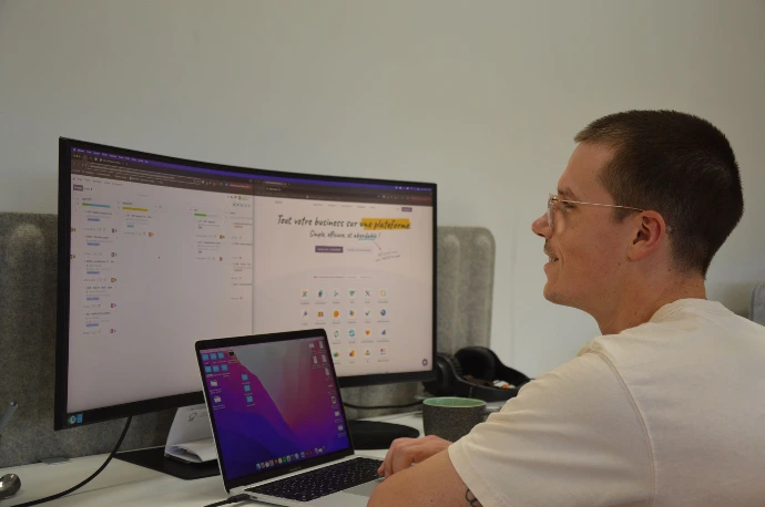 Person working on Odoo